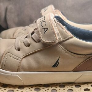 Nautica No Tie Laces Little Kids Size 8  Tennis Shoes